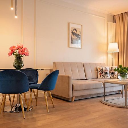 Mennica Residence - Grzybowska 43A Varşova Dış mekan fotoğraf