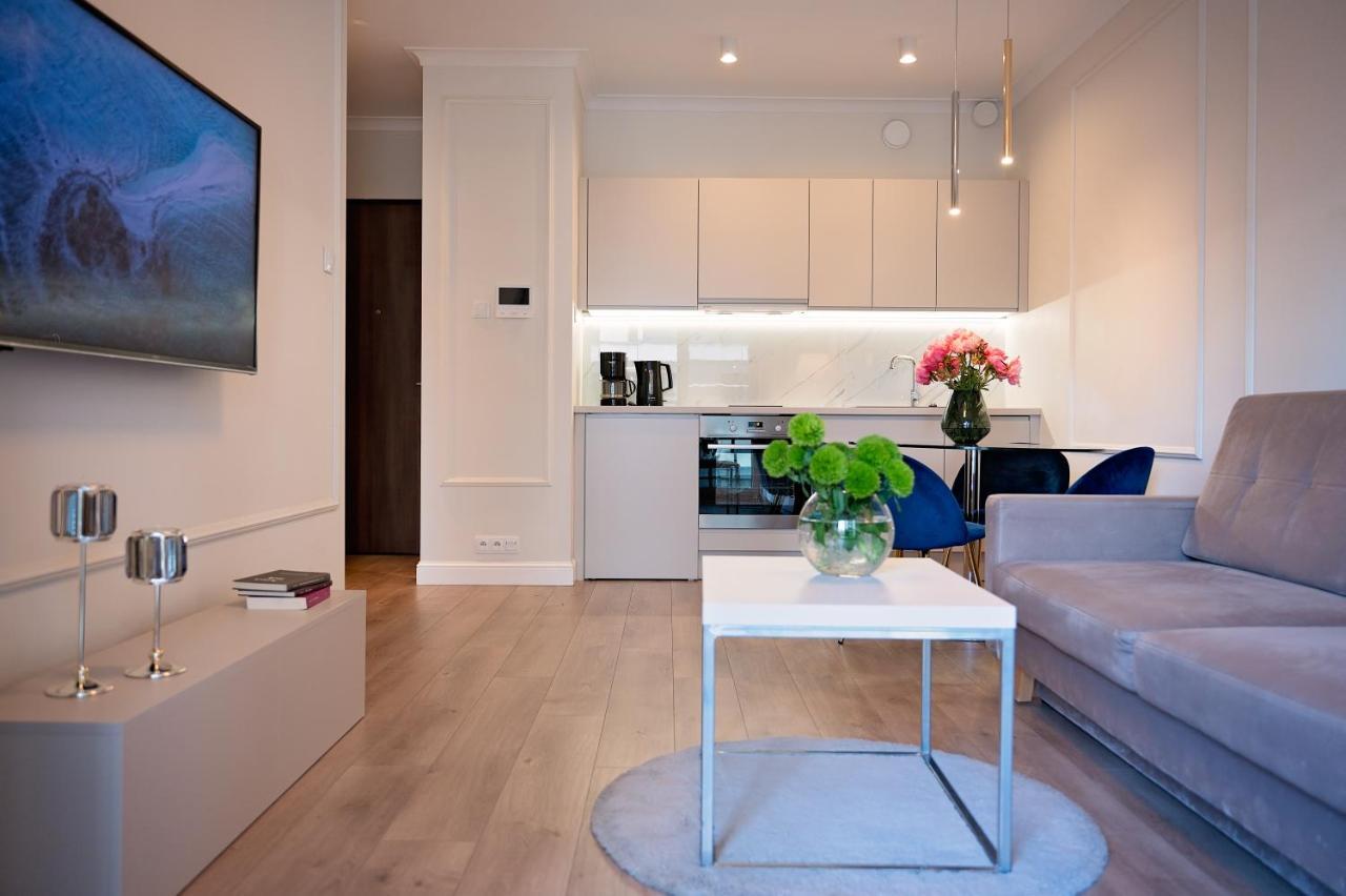 Mennica Residence - Grzybowska 43A Varşova Dış mekan fotoğraf