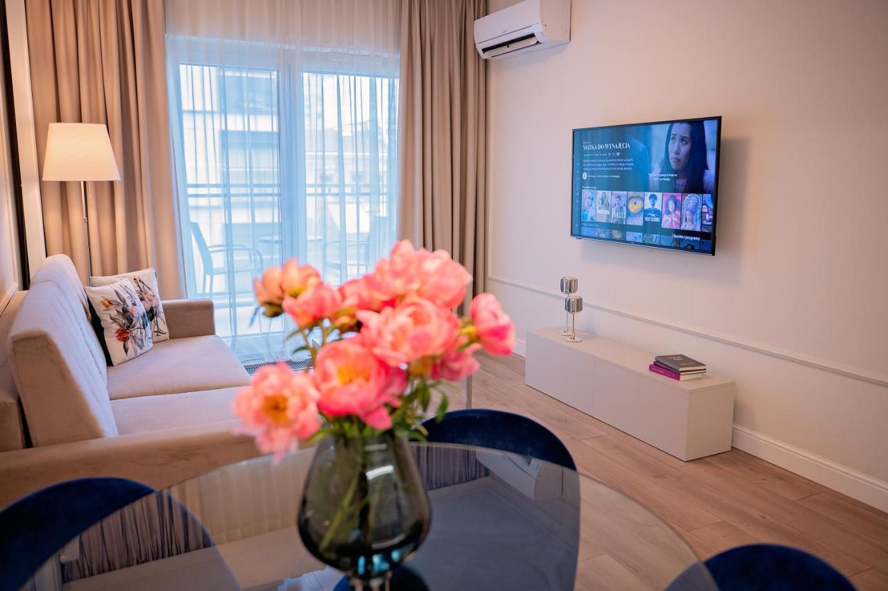 Mennica Residence - Grzybowska 43A Varşova Dış mekan fotoğraf