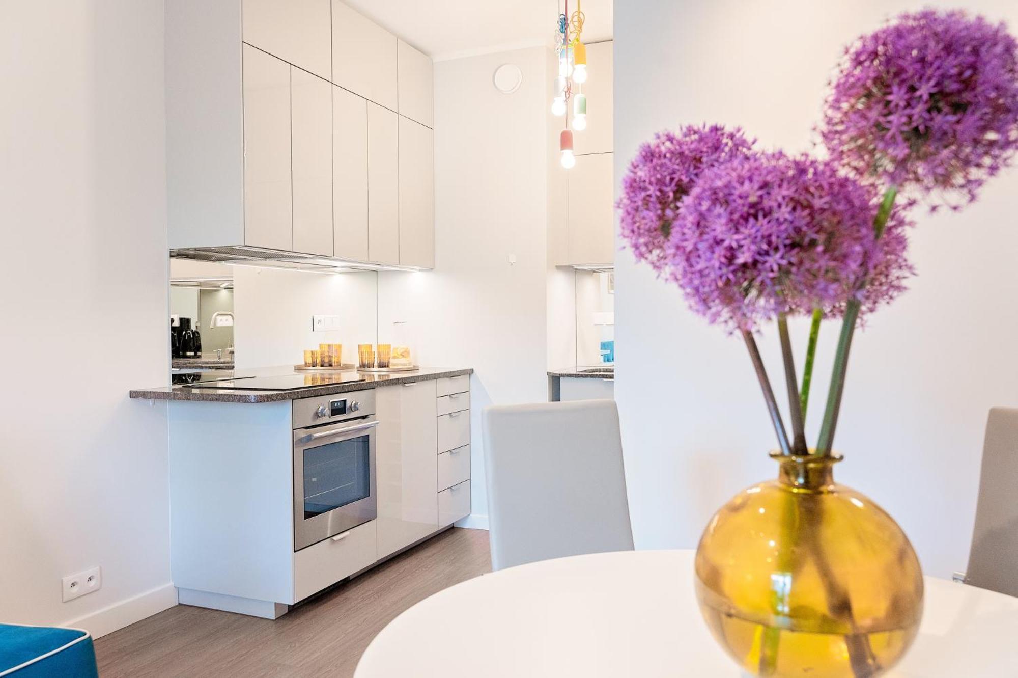 Mennica Residence - Grzybowska 43A Varşova Dış mekan fotoğraf