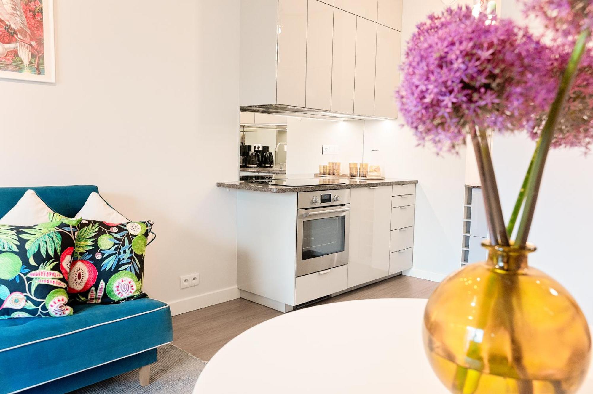 Mennica Residence - Grzybowska 43A Varşova Dış mekan fotoğraf