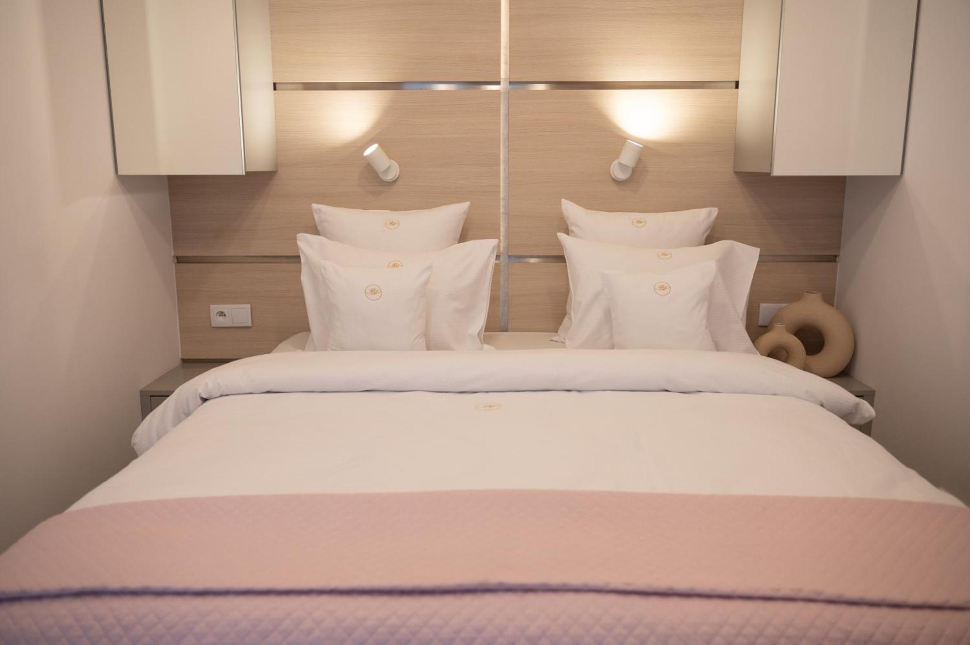 Mennica Residence - Grzybowska 43A Varşova Dış mekan fotoğraf